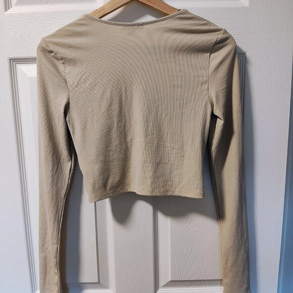 Beige Aeropostale Crop Top - M - Picture 2 of 5